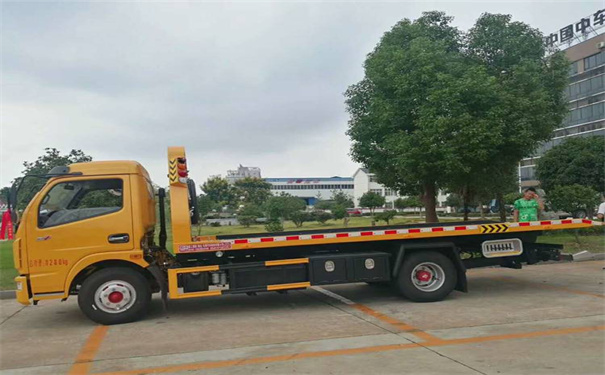 娄底定远24小时拖车救援电话号码，定远道路救援公司怎么收费的